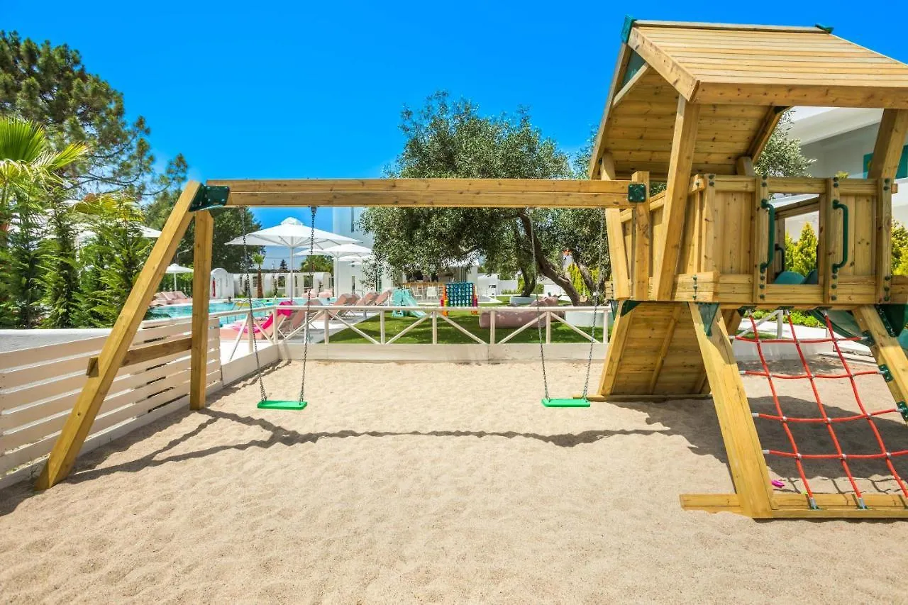 Hotel Cocoοns Luxury Suites & Villas Fourka Greece