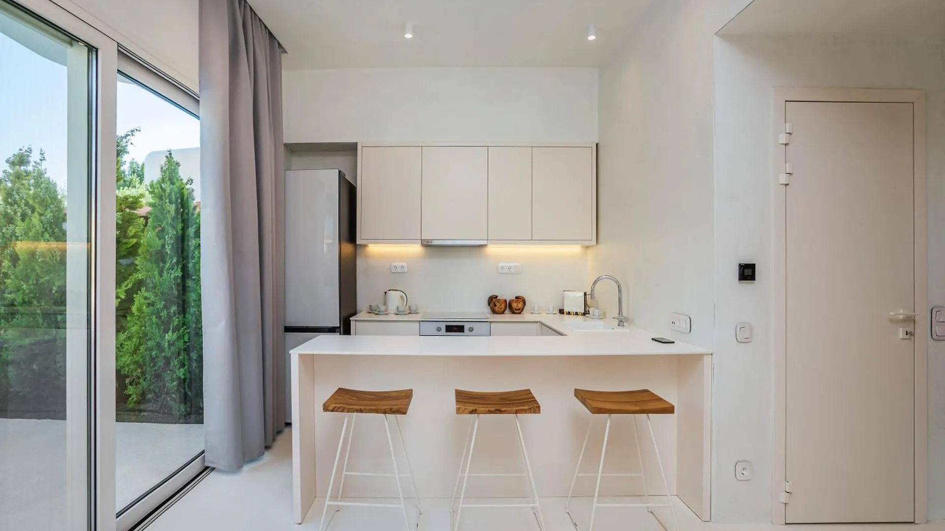 Cocoοns Luxury Suites & Villas Fourka 0*,