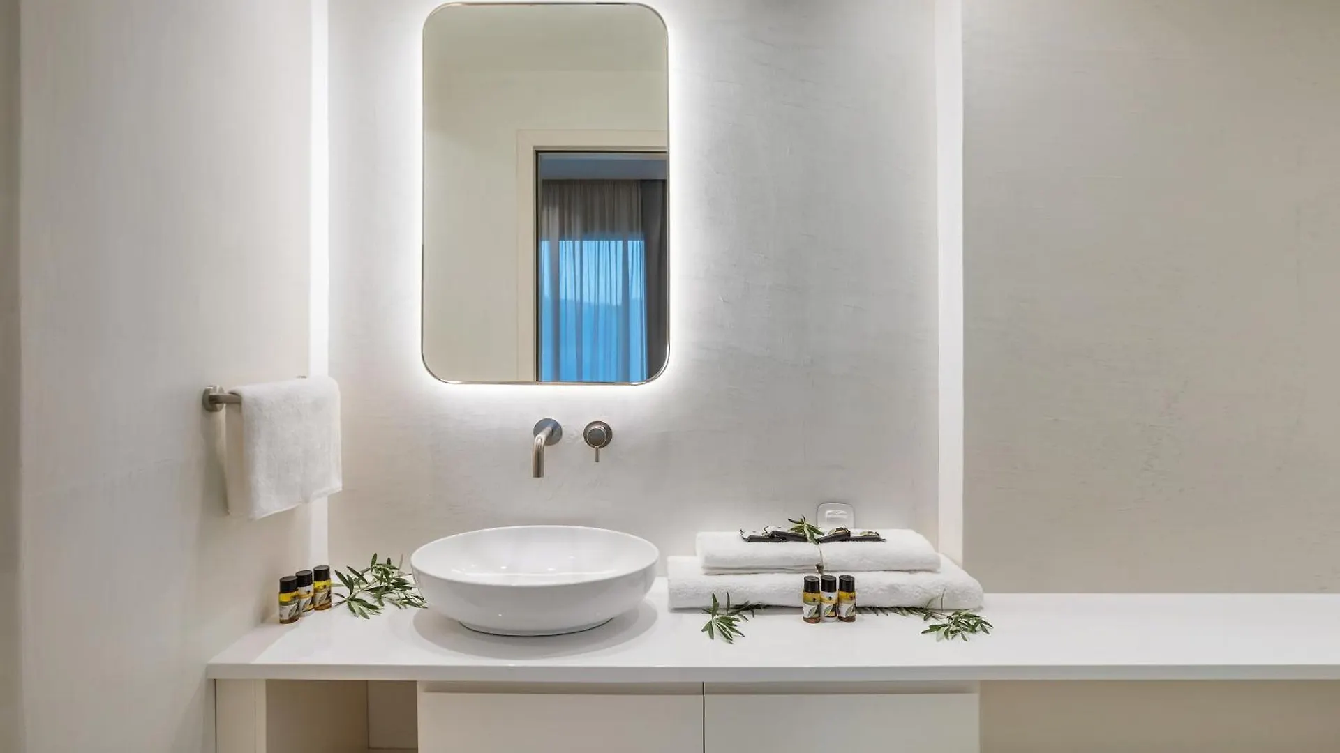 Ξενοδοχείο Cocoοns Luxury Suites & Villas Φούρκα