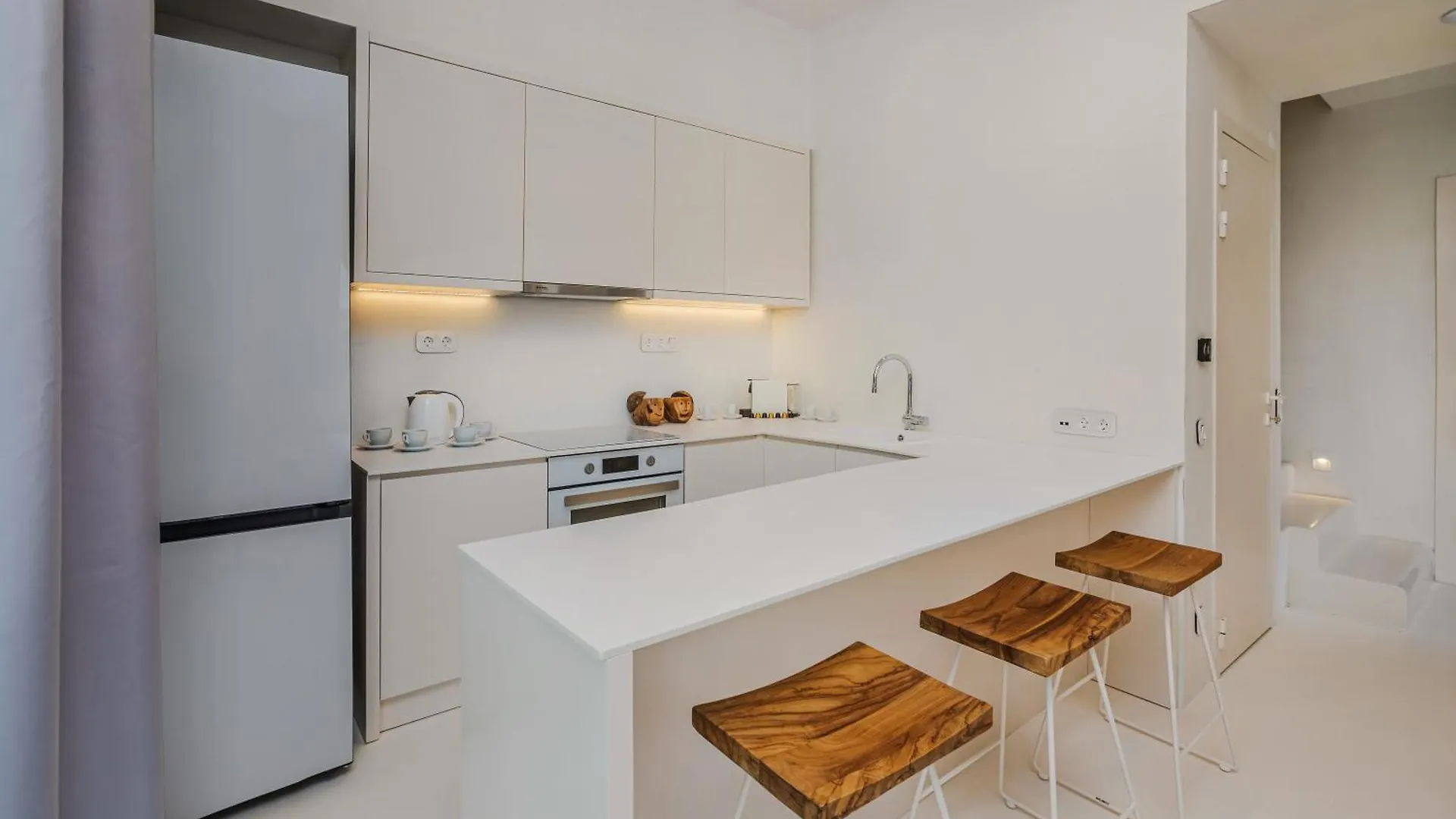 Cocoοns Luxury Suites & Villas Φούρκα